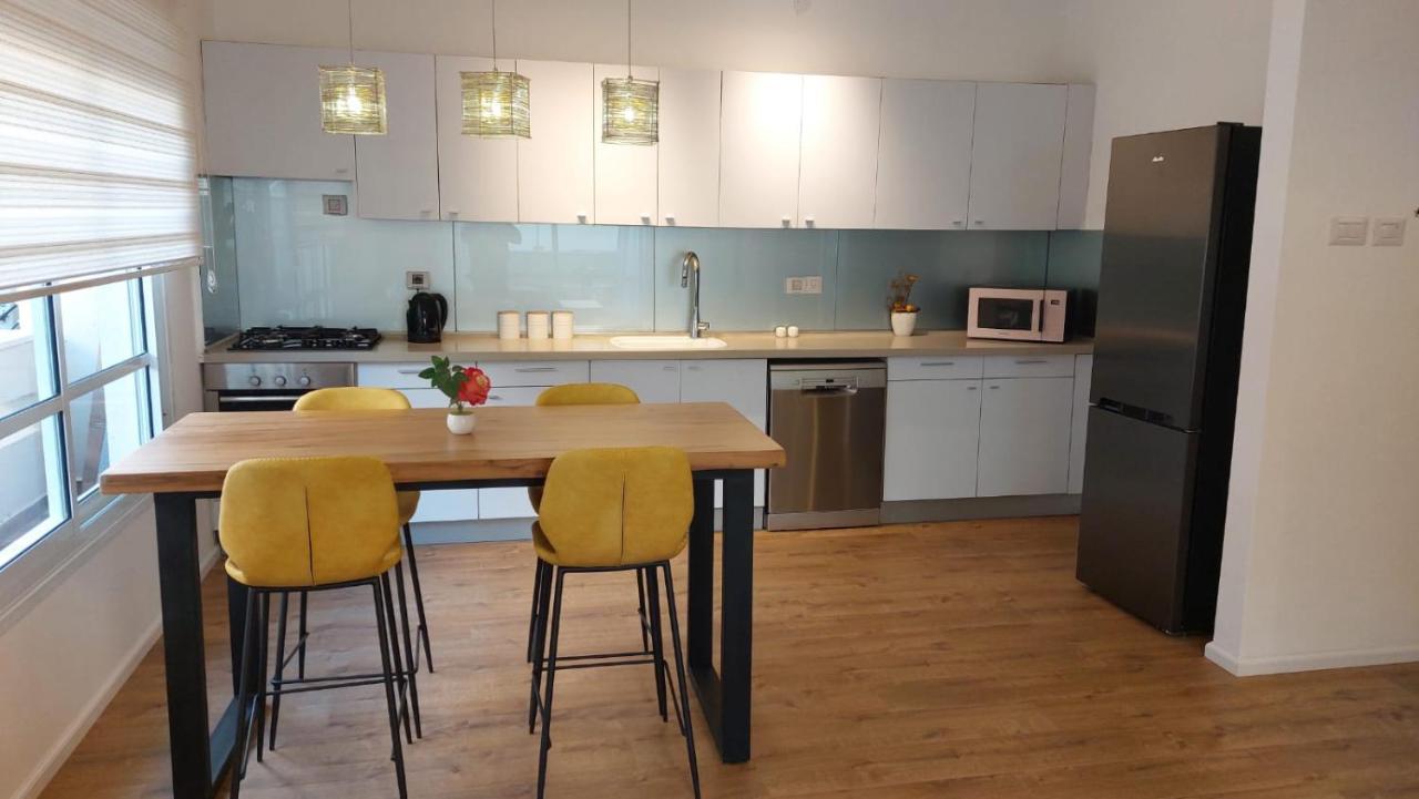 Luxury 2 Bd By Dizingof Near The Apartment Tel Aviv
