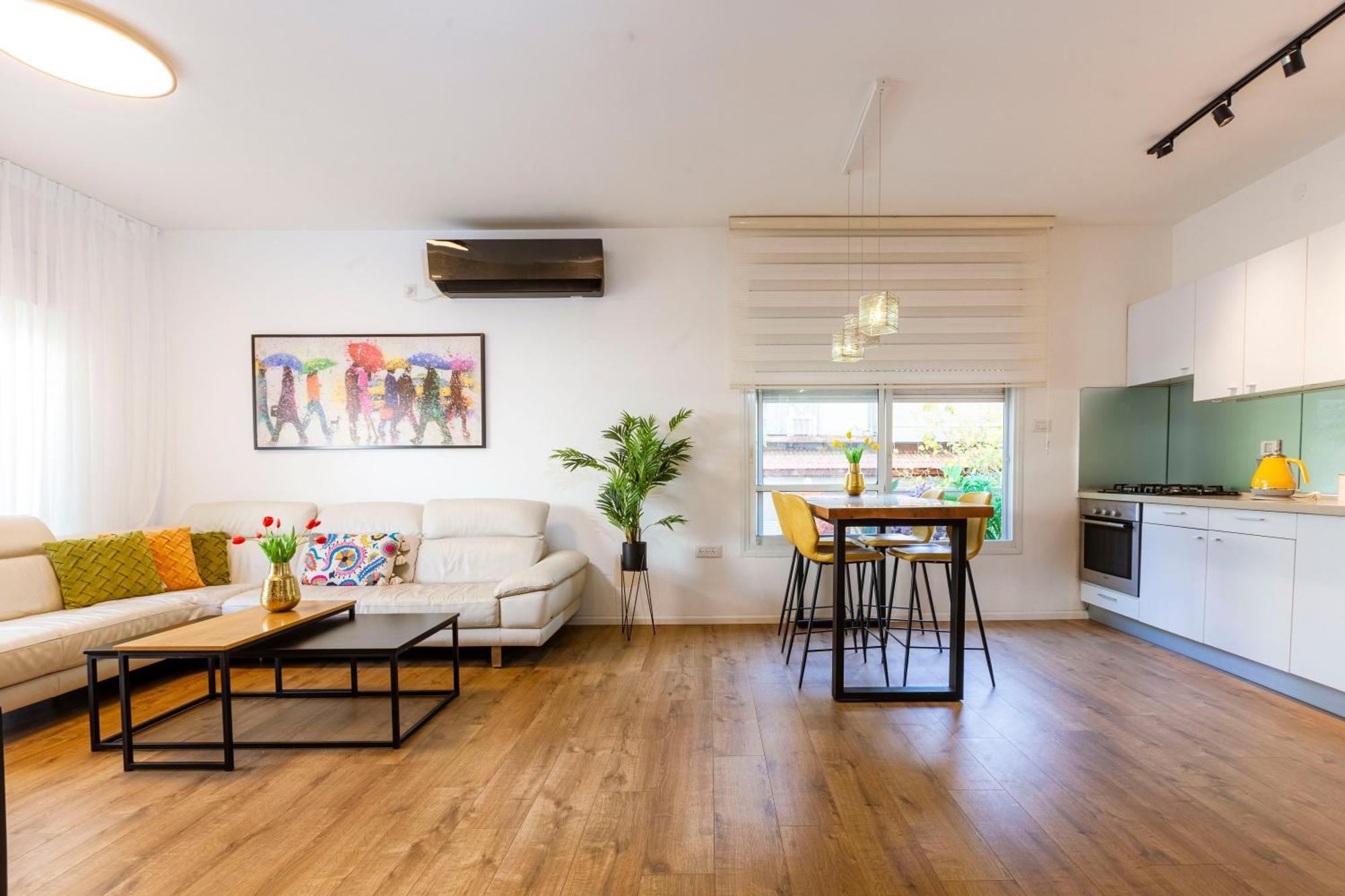 Luxury 2 Bd By Dizingof Near The Apartment Tel Aviv
