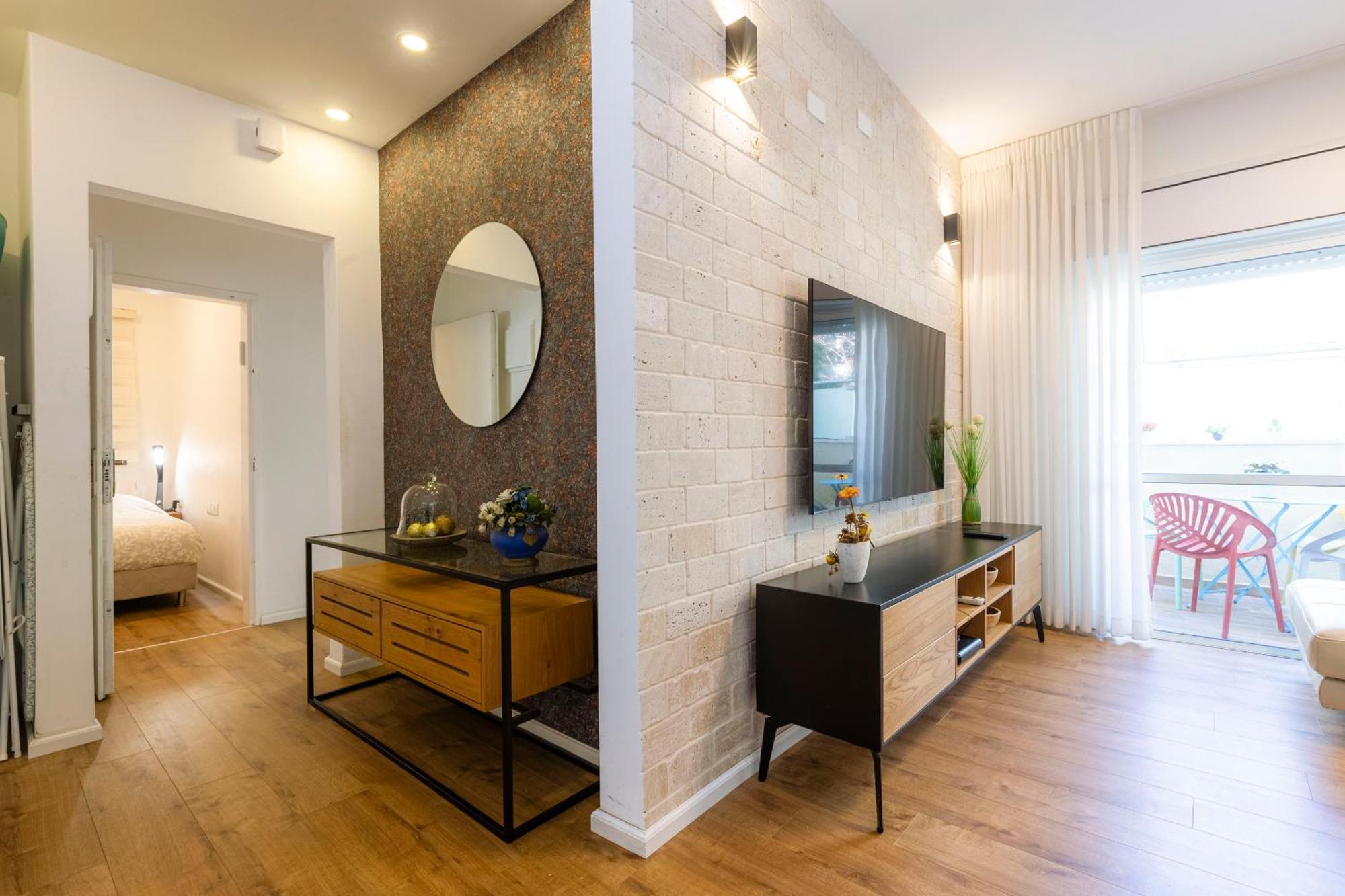 Luxury 2 Bd By Dizingof Near The Apartment
